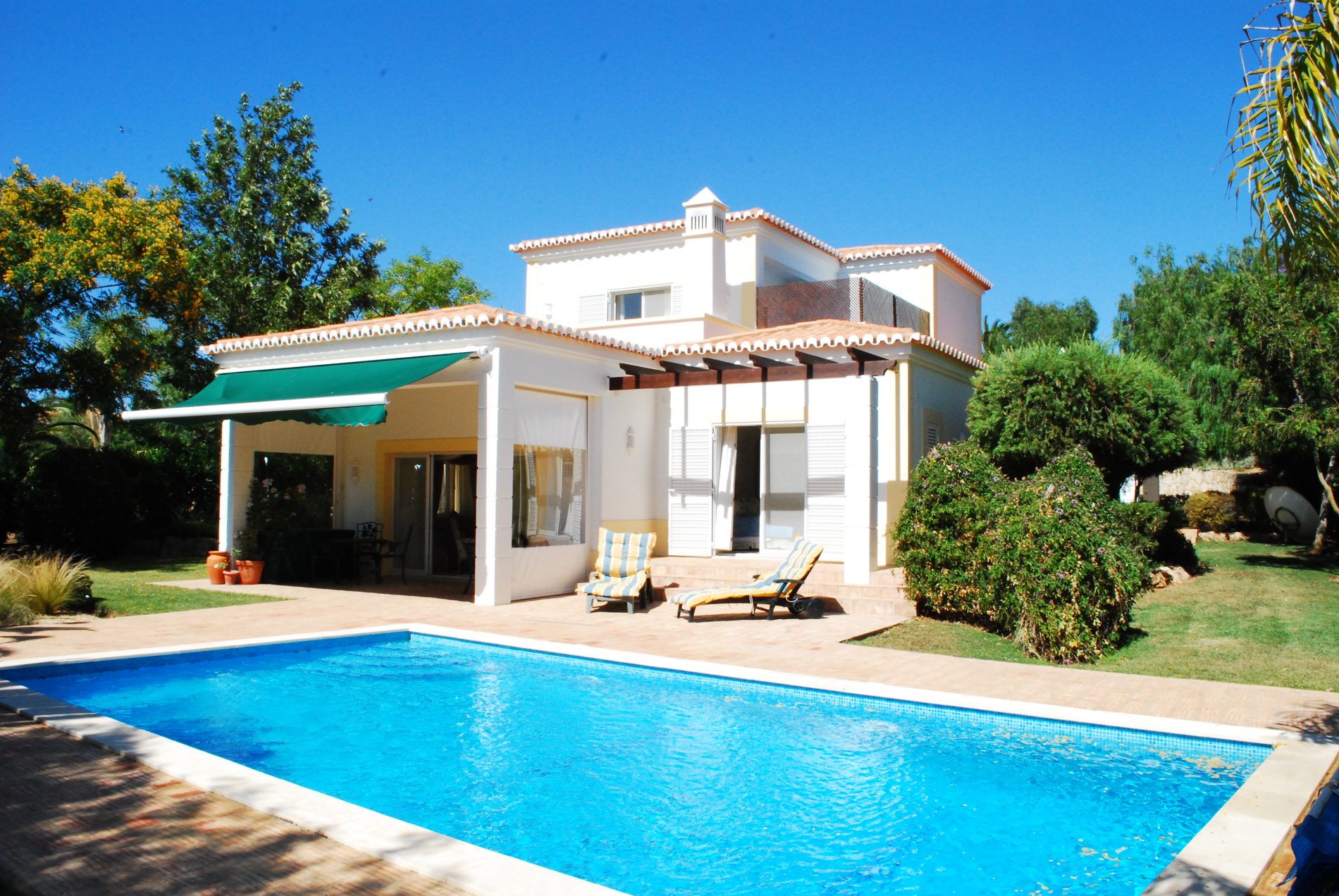 Villa Lago in Algarve, Carvoeiro, Portugal Villa Select