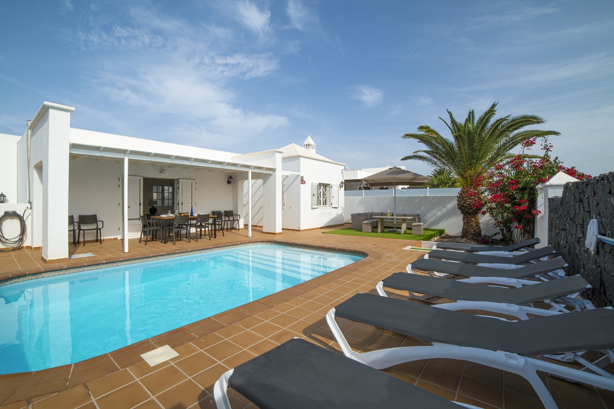 Grace Amelia Villa Select