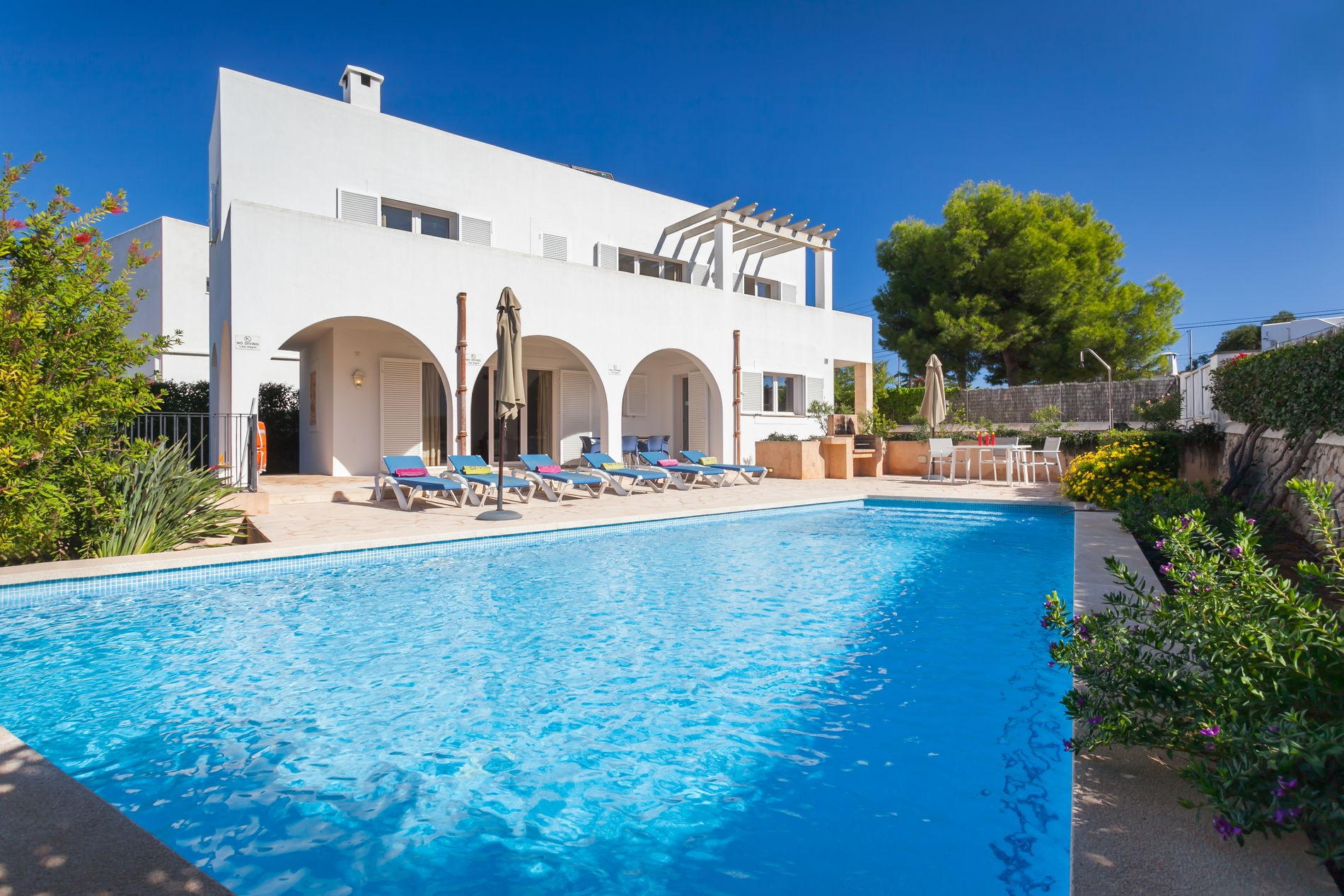 Spain Villas no car required Villa Select